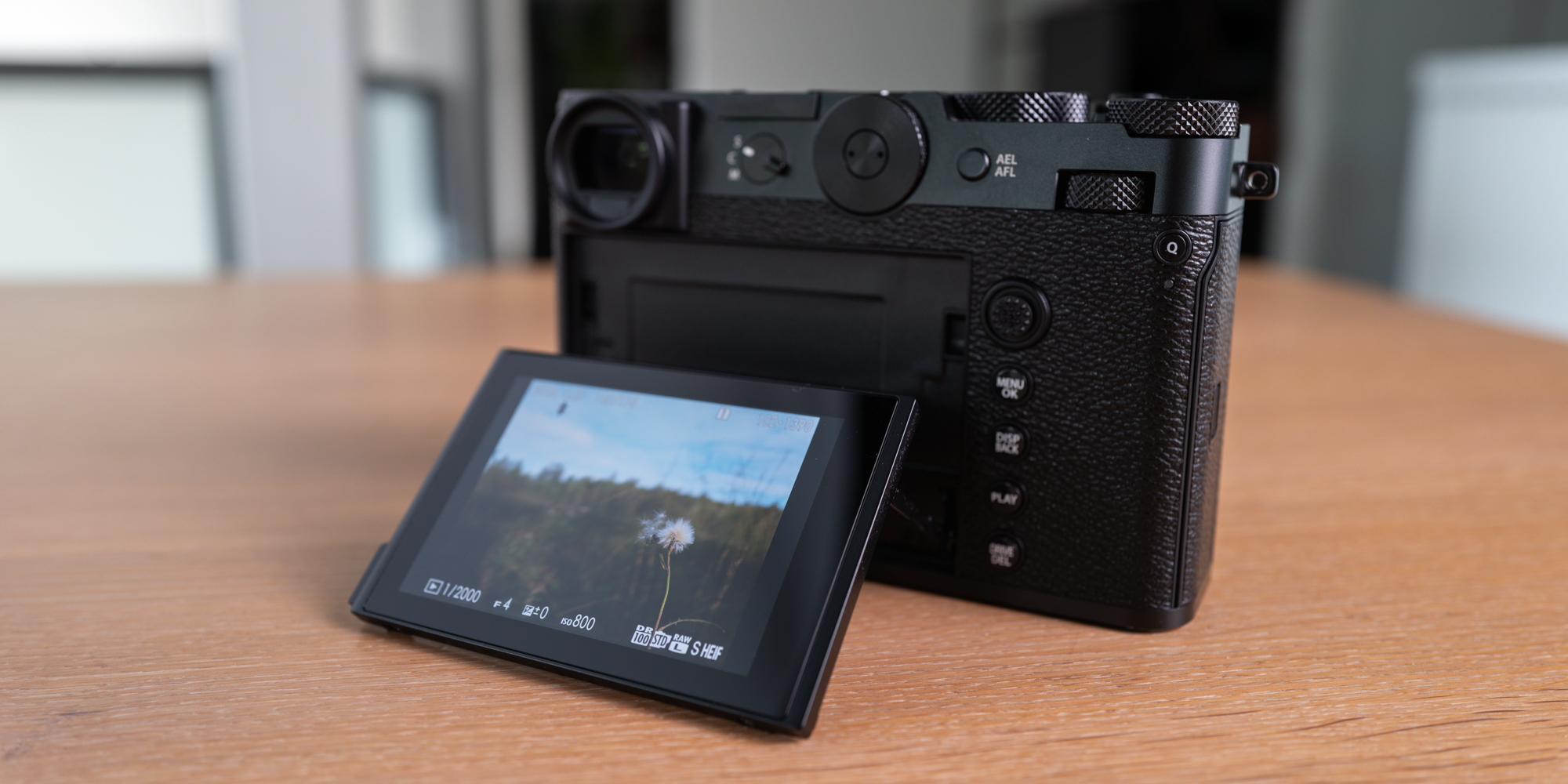 Kantelbaarscherm van de Fujifilm GFX 100RF