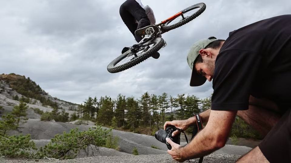 Canon EOS R6 mark III sample