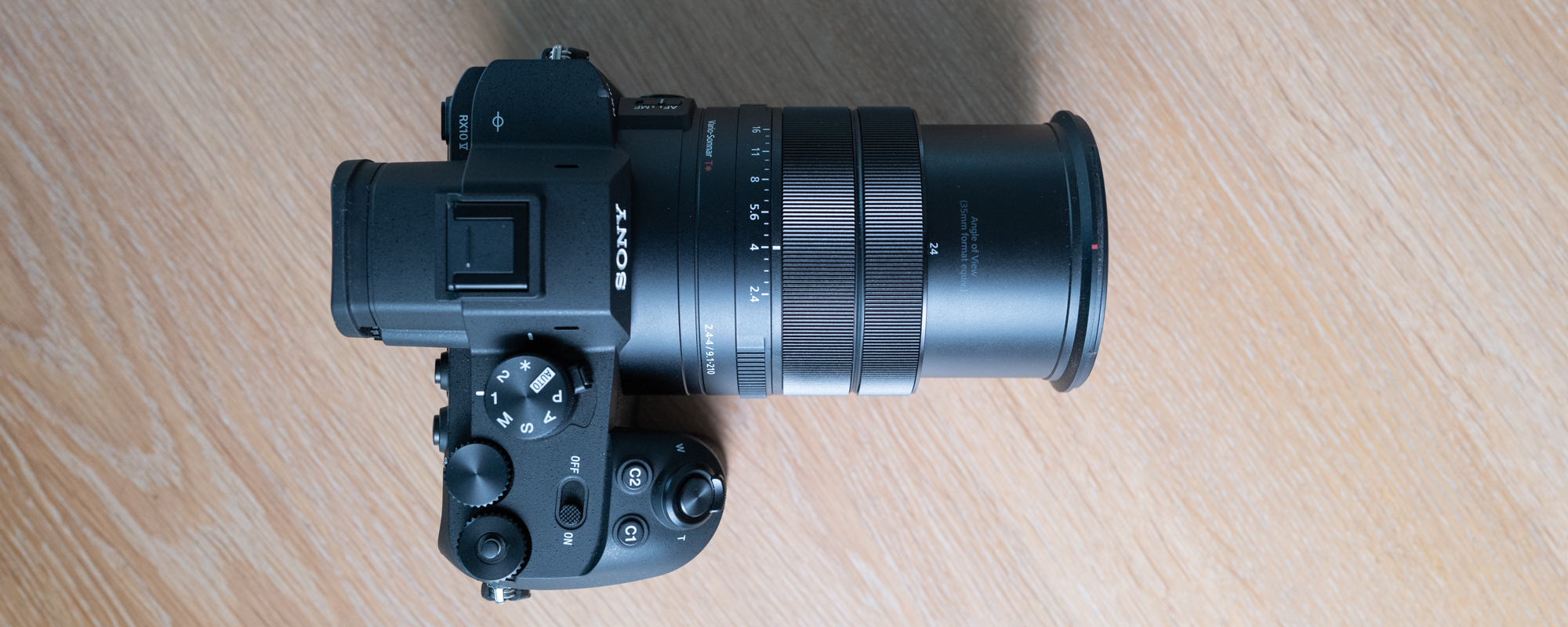 Sony RX10 V op 24mm